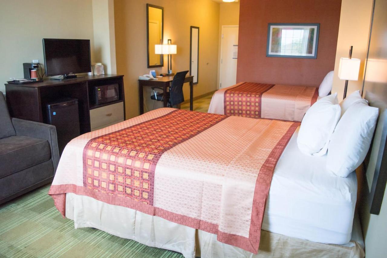 Coratel Inn & Suites By Jasper Cotulla Extérieur photo