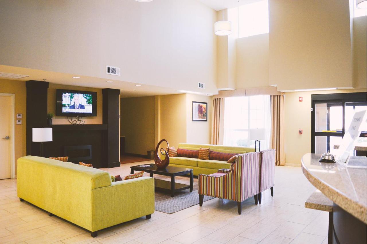 Coratel Inn & Suites By Jasper Cotulla Extérieur photo